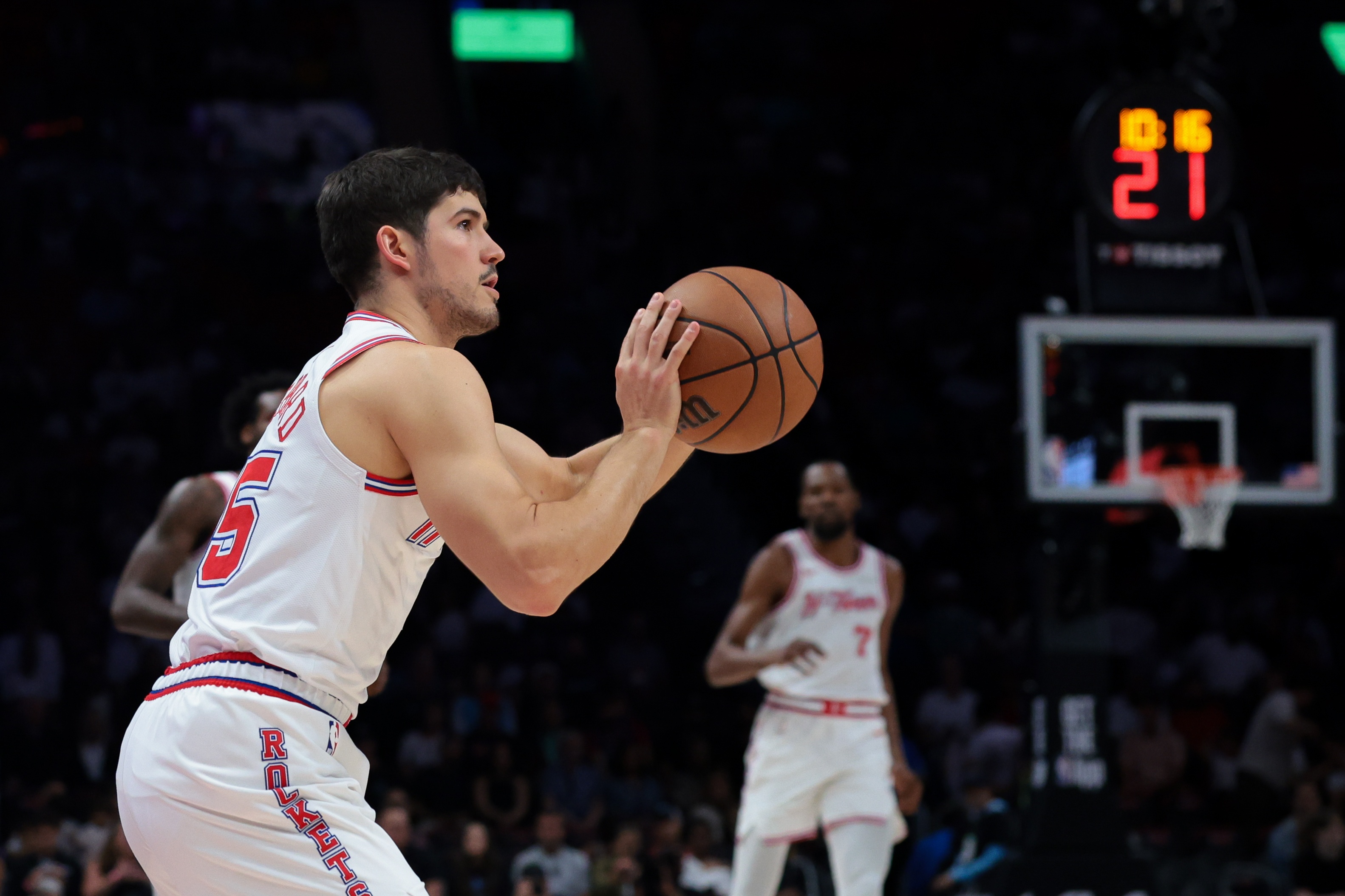 半岛体育官网-本赛季最佳第六人赔率：纳兹·里德+100居首 谢泼德排名第四